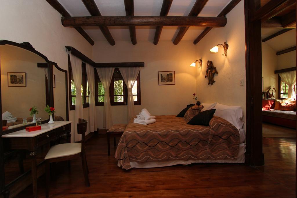 Hotel Casa Glebinias Chacras de Coria Exterior foto